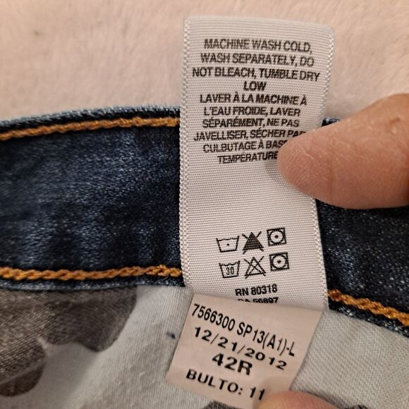 Lucky Brand 361 Mens 42×32 Vintage Straight Jeans Blue Distressed Whiskered - Picture 8 of 13